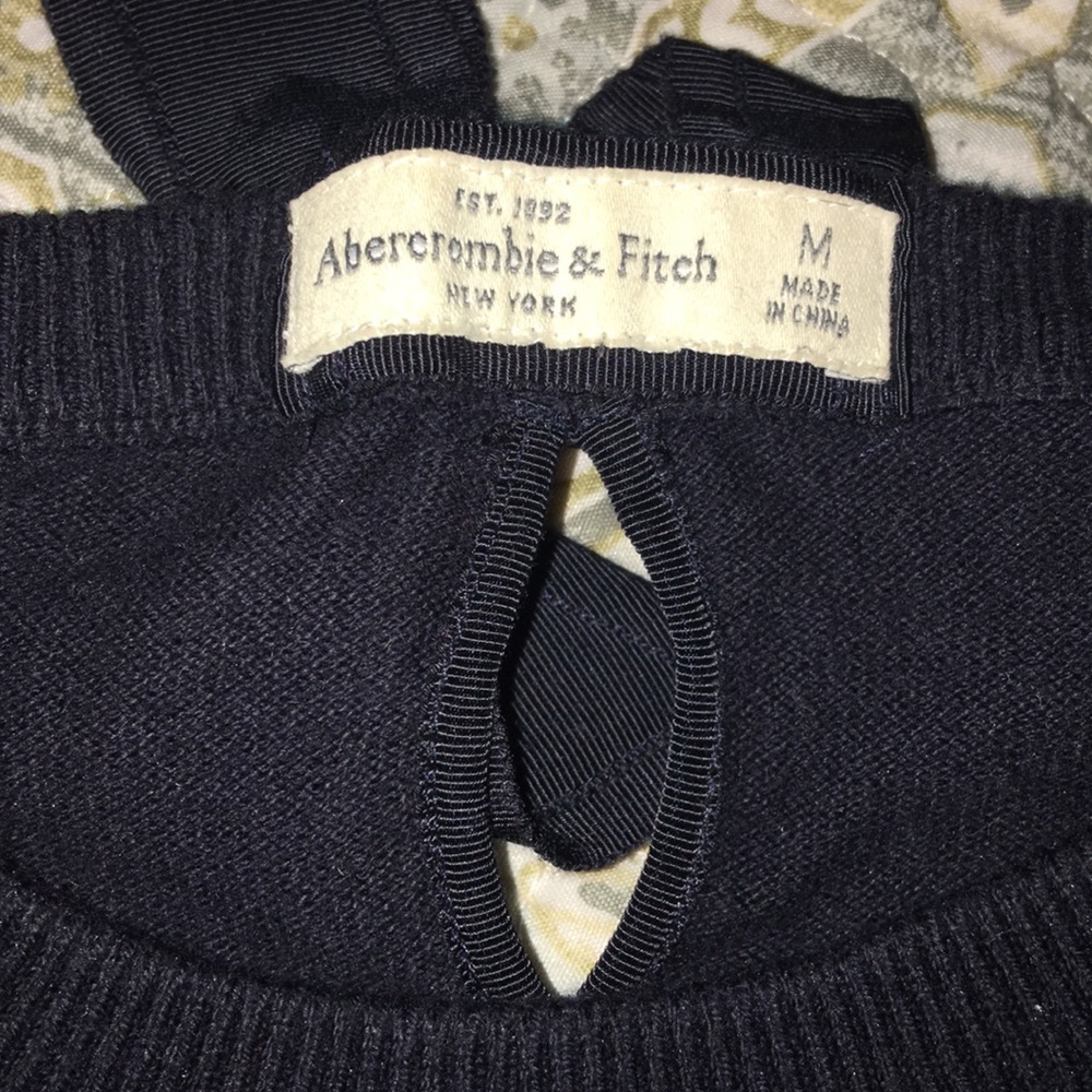 Beautiful sweater SOLD